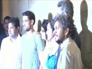 Aamir hosts screening of Ship Of Theseus