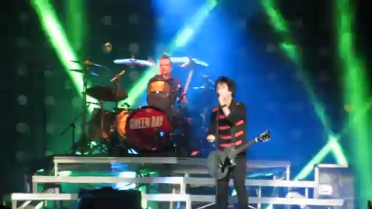 Green Day - Holiday - live @ Bråvalla Festival