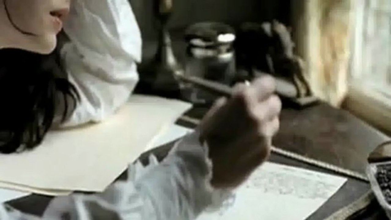 Hiç Bir Şeye Değişmem Aşkla Bakan Gözlerini