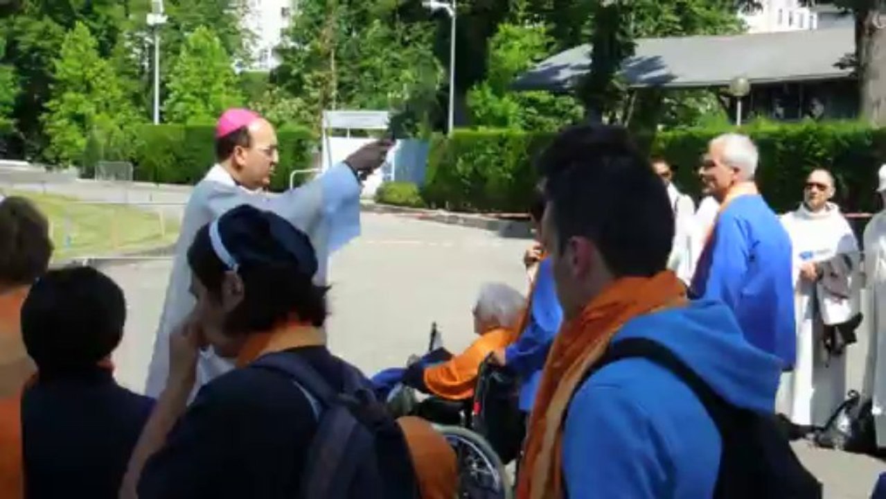 Bénédiction des pèlerins - mardi 2 juillet 2013