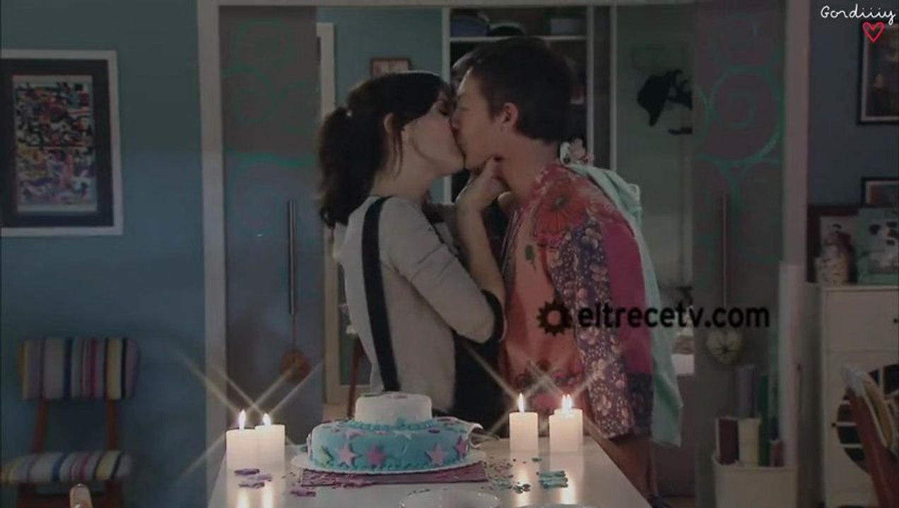 Juan y Aurora - Por besarte (besos tercera parte)