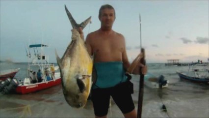 travel the world blogging