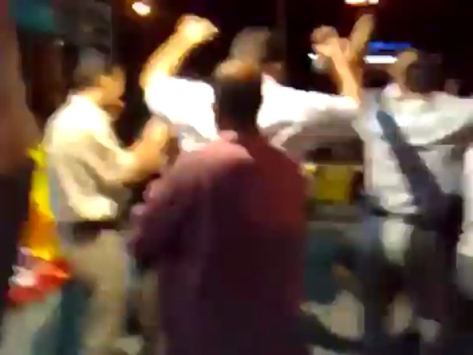 célèbre chanteur d'eljem tunisie barhoum 7akili