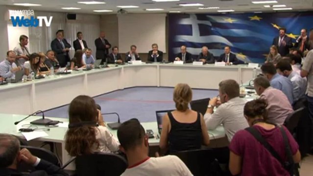 Σόιμπλε : το 2014 και υπό προϋποθέσεις, η συζήτηση για πιθανή νέα βοήθεια στην Ελλάδα.