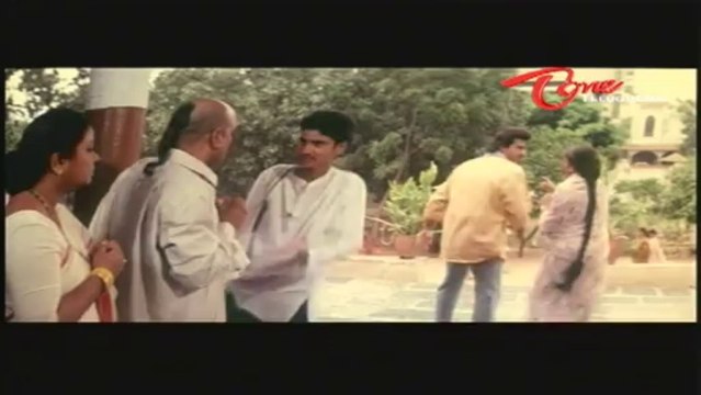 Sri Lakshmi Hilarious Setairs While Venkatesh Kicking The Goons