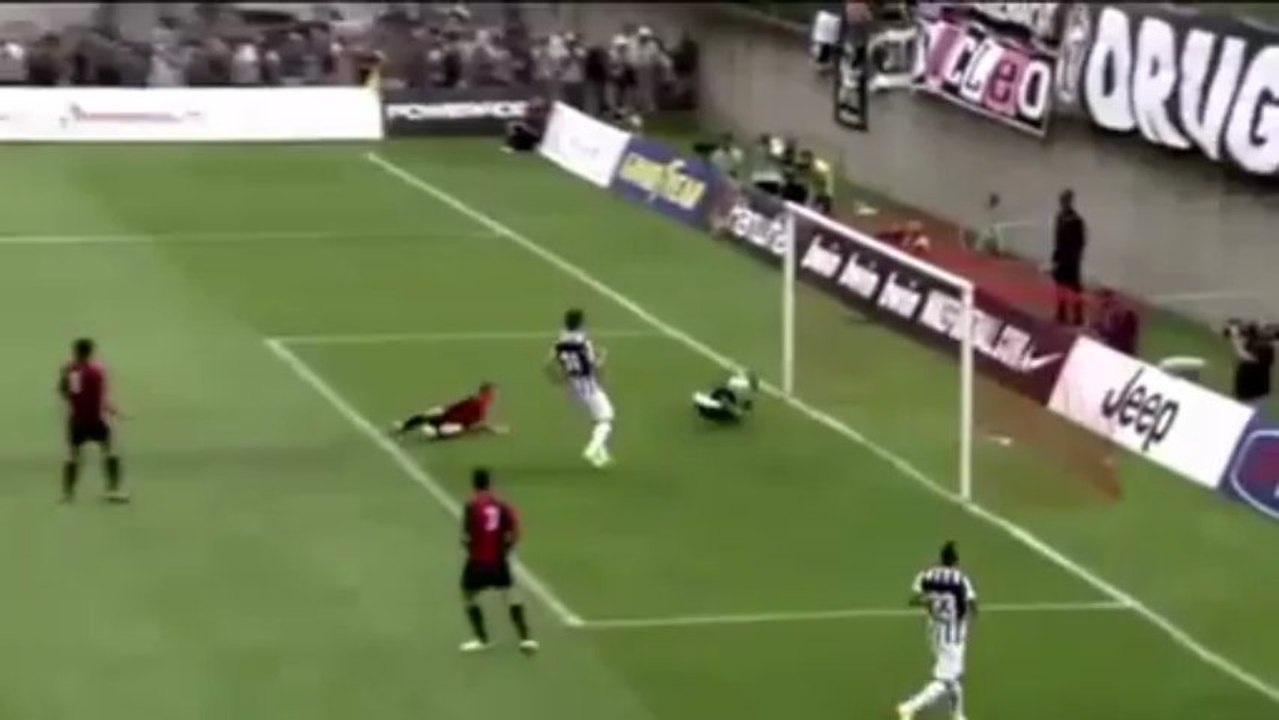Tevez Juve'de siftah dedi