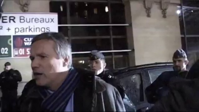 Paris (France) 13/02/2012 Nicolas Dupont Aignan: J AIME LA POLICE MOI