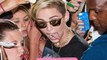 Miley Cyrus Mobbed While Promoting We Cant Stop In London