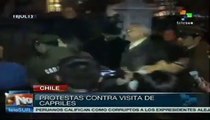 Fuertes protestas de rechazo a presencia de Capriles en Chile