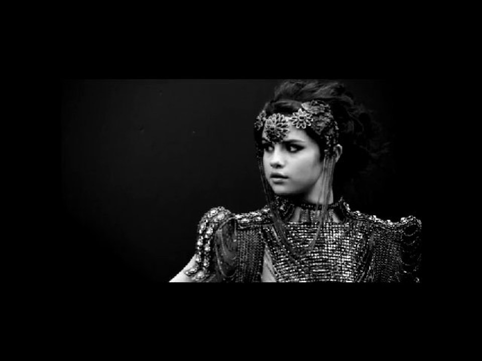 Selena Gomez - B.E.A.T.