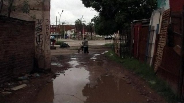 Buenos Aires' rough barrios exposed through lens of slum dweller