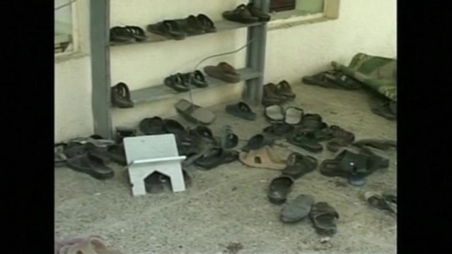 Suicide bomber kills 20 in Iraqi Sunni mosque