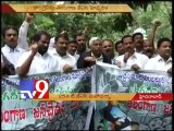 T-JAC Jana Chaitanya Yatra demands quick decision on Telangana