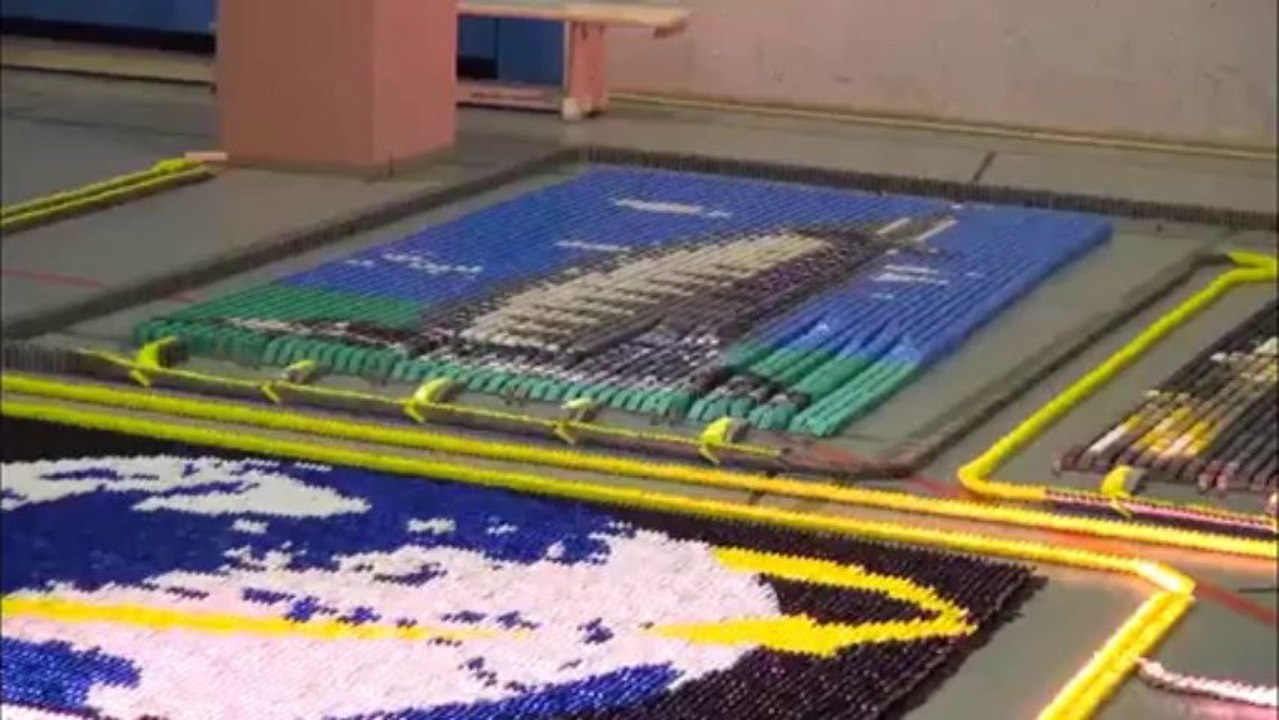 Dünya Domino Rekoru | 275,000 Domino Taşı