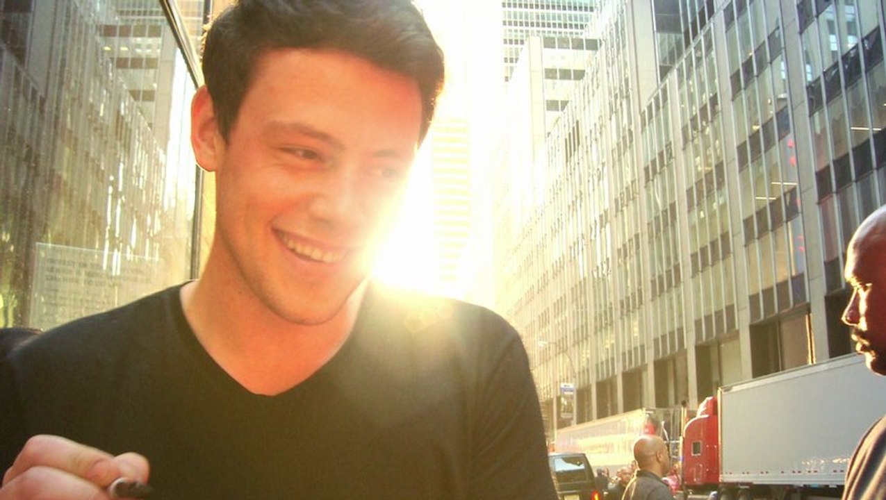 Jane Lynch Talks Cory Monteith “Cory Was A Real Giver And A Great Guy”