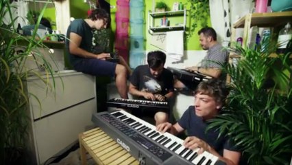 #093 PALE GREY (Scène de Bain / DOUR 2013)