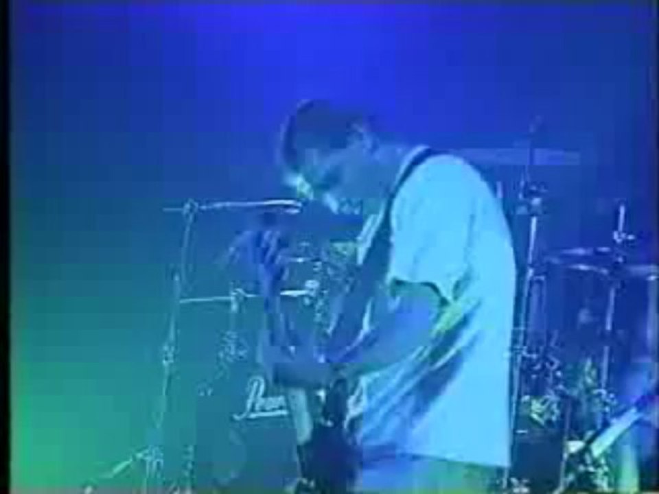 Silverchair With Leave Me Out From The Album Frostomp (Live)