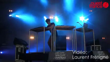 Vieilles Charrues 2013 : Superpoze