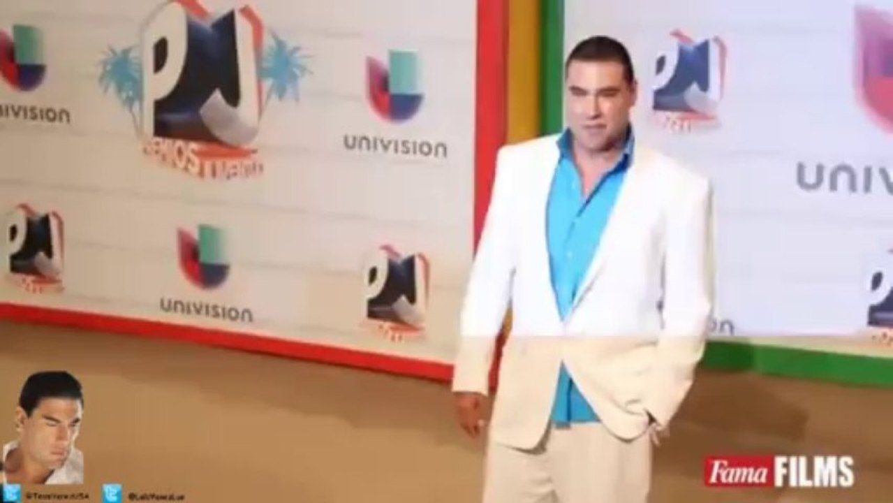 Eduardo Yañez posando para la prensa en #PJ2013