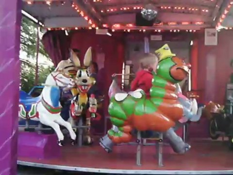 animation et location carrousel, limonaire, barbe à papa à geneve, lausanne, vaud, suisse