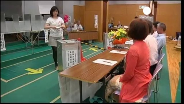 Japonya Başbakanı Abe sandıkta güven tazeledi
