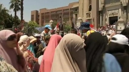 Anger fills streets in Cairo as women supporting Mursi stage protest