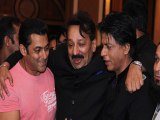 Khan War Ends Shah Rukh and Salman Khan hug at an Iftar party end to the cold war