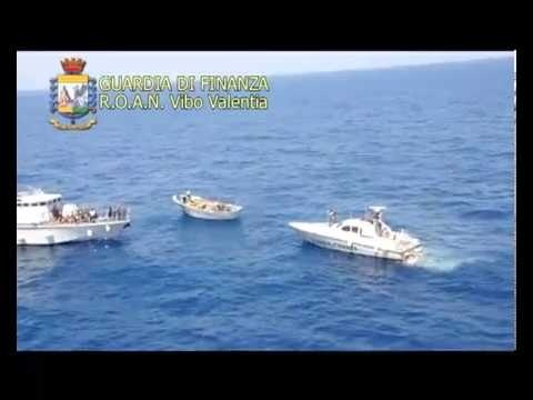 Vibo Valentia - Salvataggio di migranti a largo di Capo Rizzuto (20.07.13)