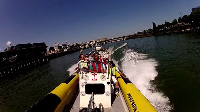 Speed Boad à Paris avec Paris Speed Culture & Hors-bord sur seine Xavier Hesse