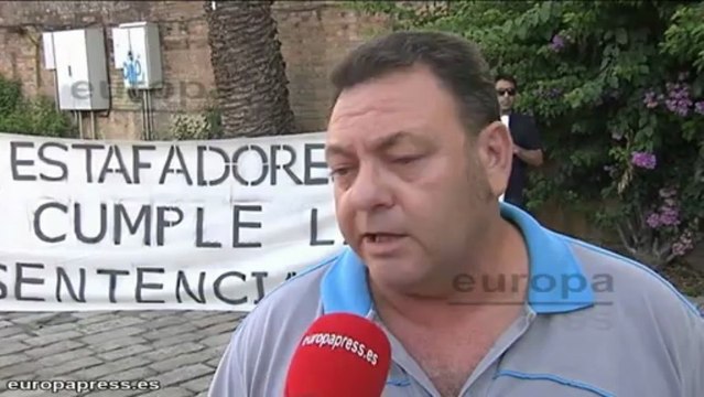 Extrabajadores Roca dicen que están siendo esquilmados