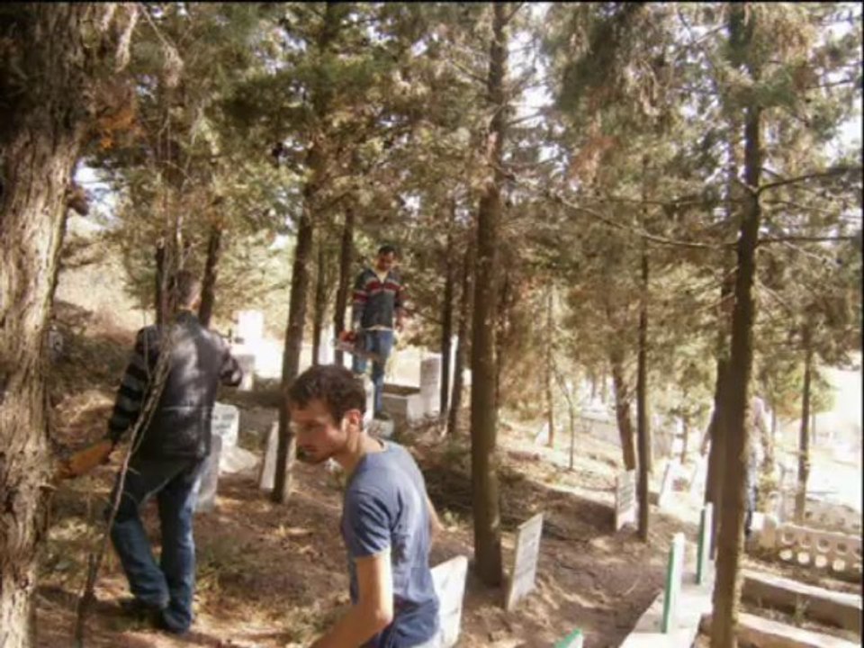 Keşan Karacaali Köyü ( Kurban Bayramı - Mezarlık Temizliği )