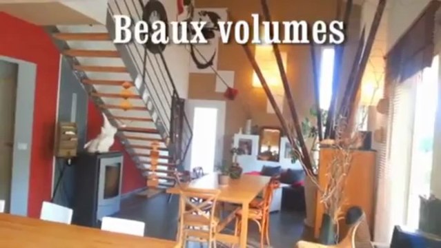 IMMOBILIER LE CASTELLET VENTE VILLA T5 recente et contemporaine avec piscine belles prestations