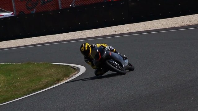 Test KTM RC 250 R Moto3 - Moto Revue