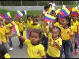 Los niños del municipio realizaron caminata tricolor para celebrar nuestro grito de indecencia