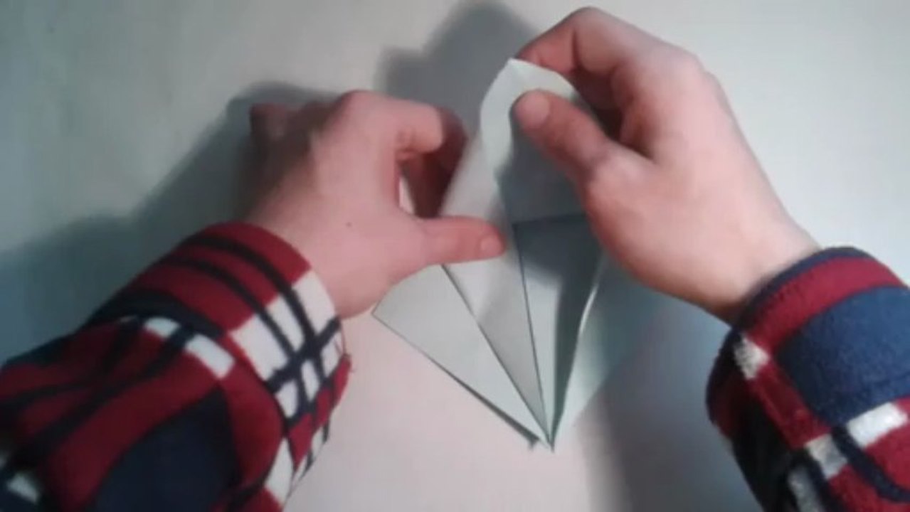 Origami - How to make an easy origami flapping bird