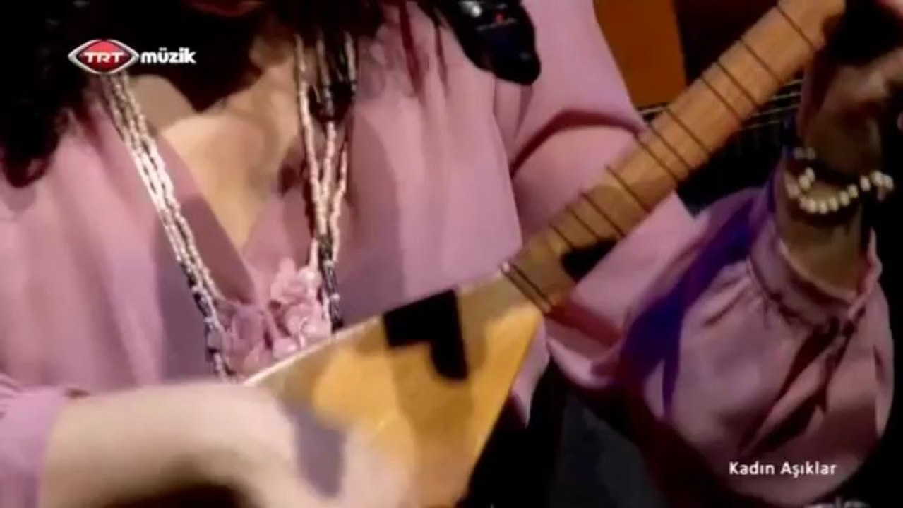 Alevi türküleri dinle / Gönül çalamazsın aşkın sazını Özlem Taner