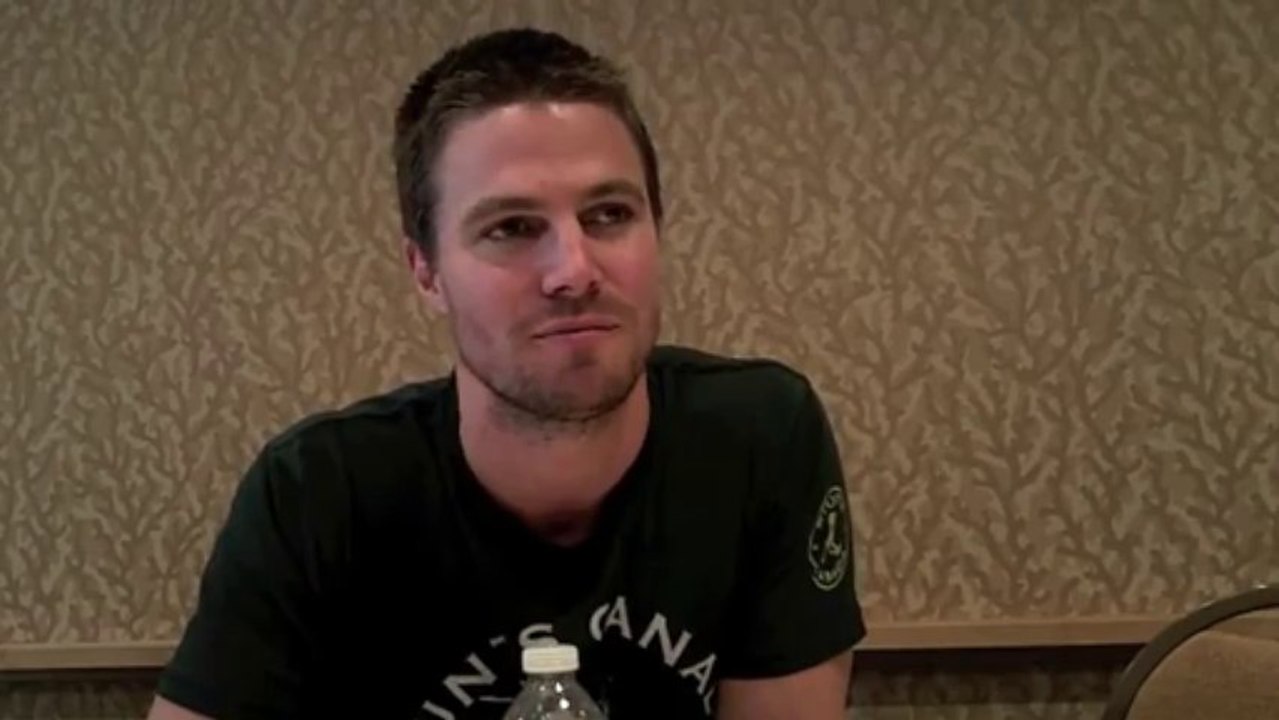 2013.07.21 Stephen Amell @ Comic Con-TVAddict