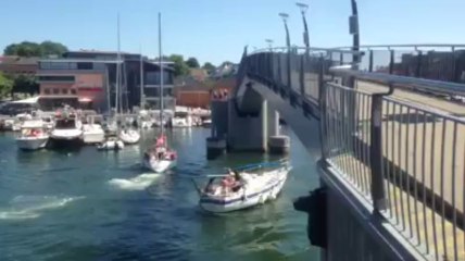 Voilier vs Pont levant