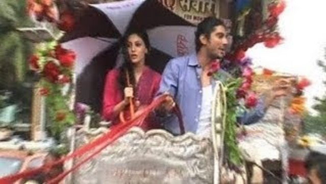 Prateik Babbar & Amyra Dastur Promotes Issaq !
