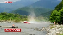 Crash d'un hélicoptère de tourisme dans une rivière