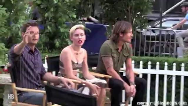 Miley Cyrus Calls Justin Bieber Stupid