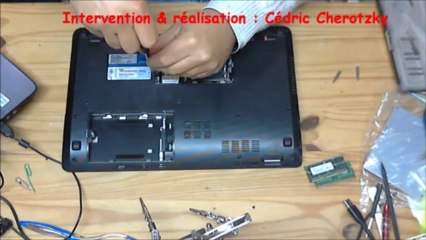 Asus X53 T réparation charnière et ventilation partie 1 sur 5