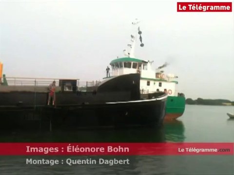 Vannes. Le piano-barge prend ses quartiers au parc du Golfe
