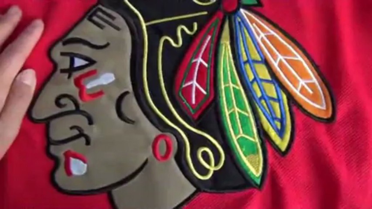 Chicago Blackhawks 19 Jonathan Toews hockey jersey