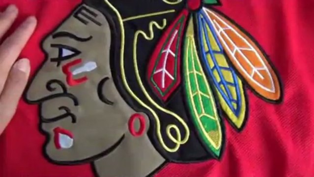 Chicago Blackhawks 19 Jonathan Toews hockey jersey