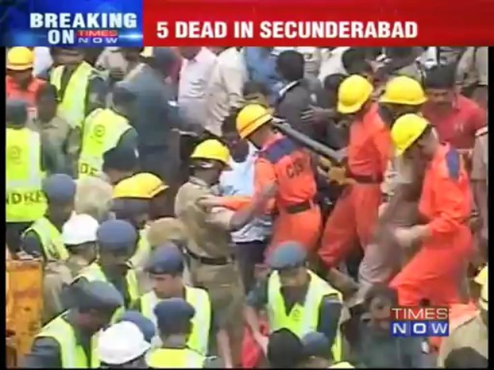 5 killed in wall collapse in Hyderabad