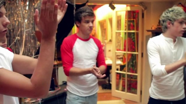 One Direction - Behind the scenes at the photoshoot