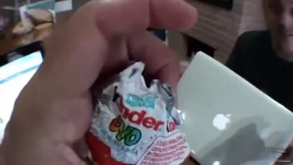 Kinder Süpriz Çikolatası Yerine Gerçek Yumurta Koyan Baba_2