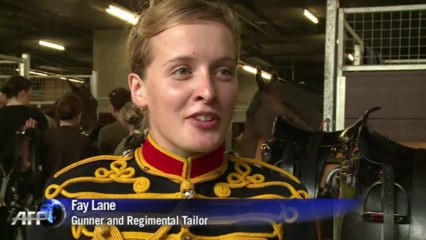 Royal Horse Artillery prepares for 41 gun salute