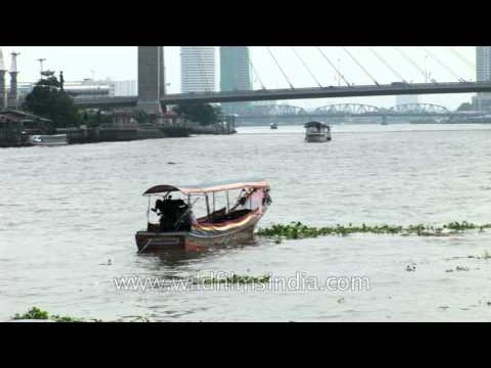 Boat ride in Chao Praya River, Bangkok, Thailand